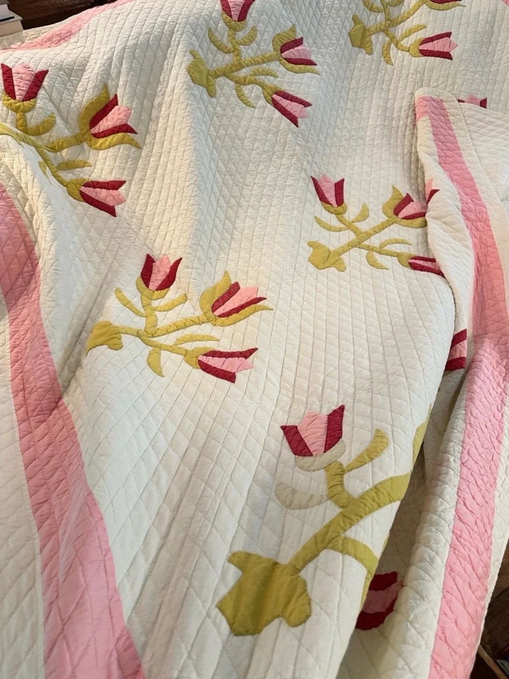 Antique Floral Tulip Quilt Top in Cream, Pink & Red